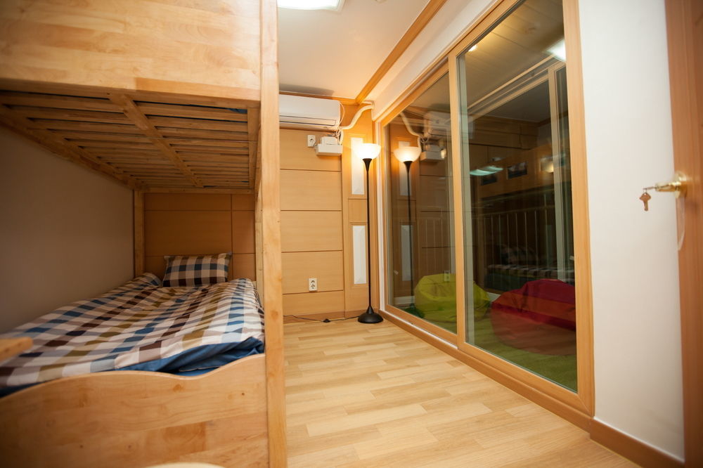 The Blossom Yeonnam Guesthouse Seúl Exterior foto