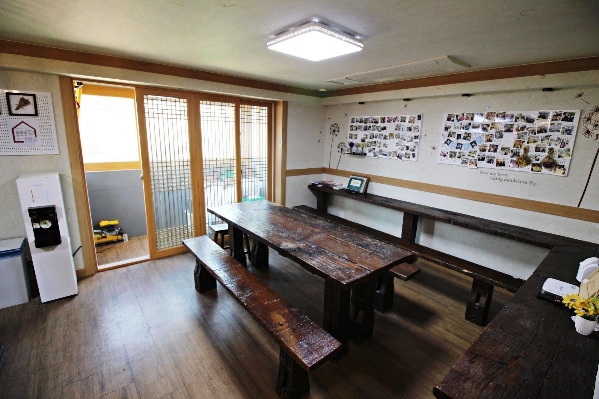 The Blossom Yeonnam Guesthouse Seúl Exterior foto